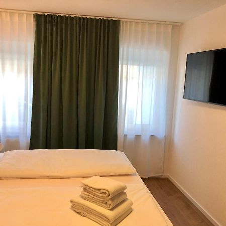 City Apartments, Outlet 100 Meter Метцинген Екстер'єр фото