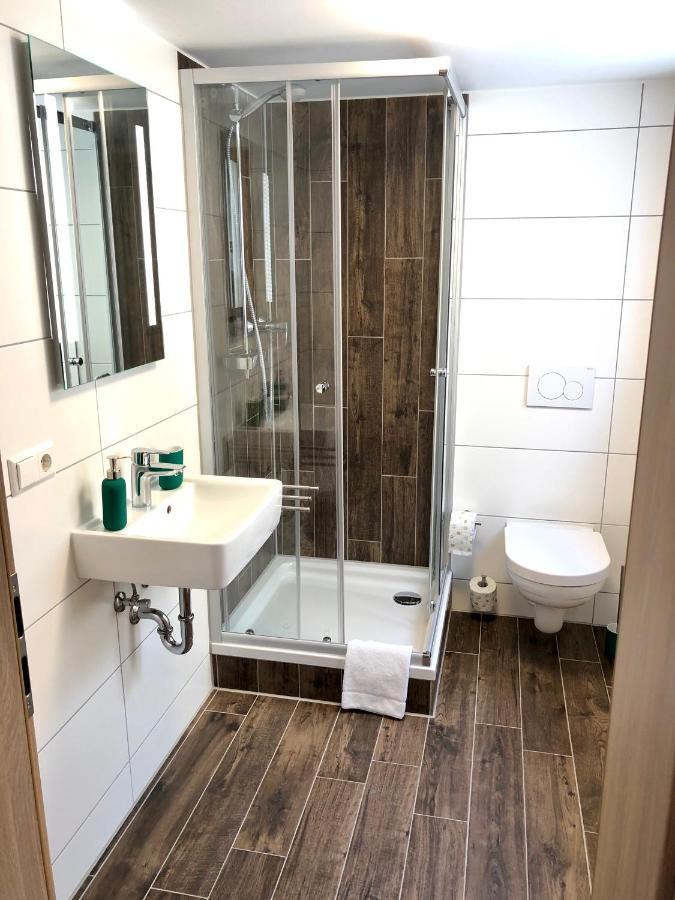 City Apartments, Outlet 100 Meter Метцинген Екстер'єр фото